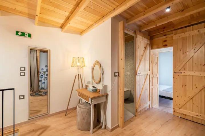 Kyrangelo Traditional House With Outdoor Jacuzzi Коскину Экстерьер фото